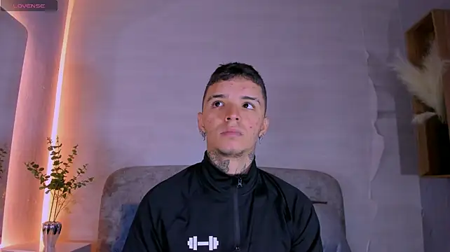 Ian_Castillo_ Adlı Modelin Web Kamerası Şovu