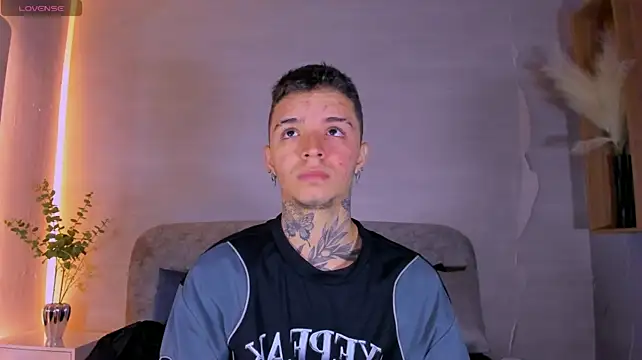 Ian_Castillo_ webcam show