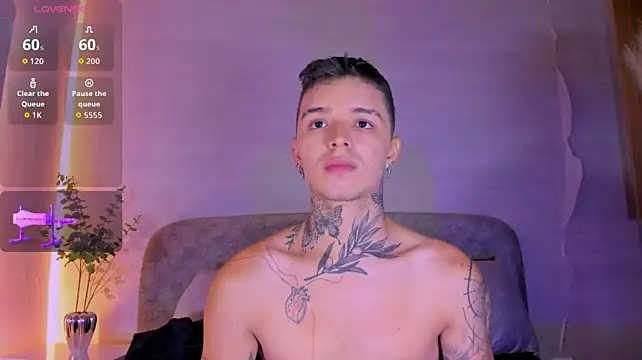 Pokazy przed kamerką – Ian_Castillo_