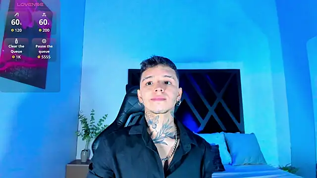הופעת וובקאם של Ian_Castillo_