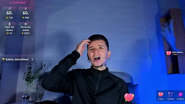 Ian_Castillo_ Webcam-Show