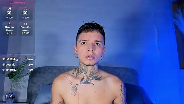 Ian_Castillo_ Webcam-Show