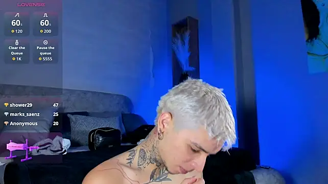 Ian_Castillo_ Webcam-Show