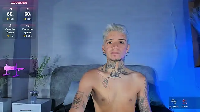 Show modela Ian_Castillo_ na web-kameri