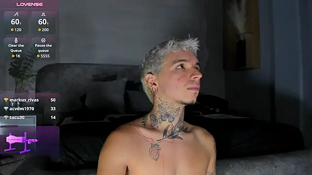 Ian_Castillo_ Webcam-Show