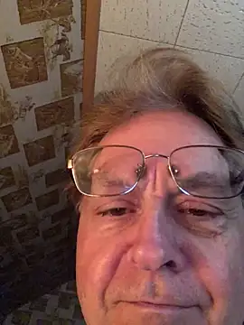 Tonybaloney1972 Show in webcam