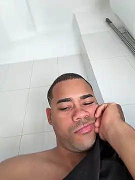 darlinb865 Show in webcam