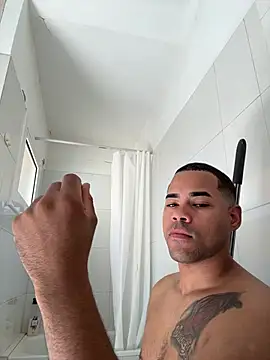Show modela darlinb865 na web-kameri