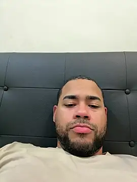 darlinb865's Webcam Show