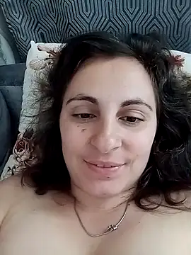 ShelaDiass Chat XXX in diretta