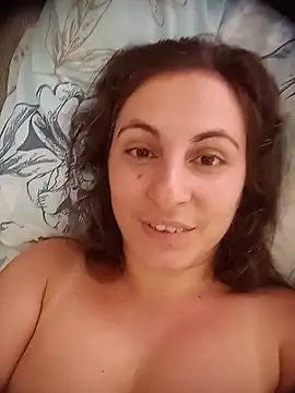 Chatroom XXX en direct de ShelaDiass