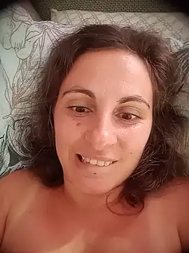 ShelaDiass Adlı Modelin Canlı XXX Sohbeti