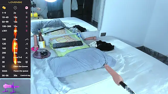 Benjamin_Buster's Webcam Show