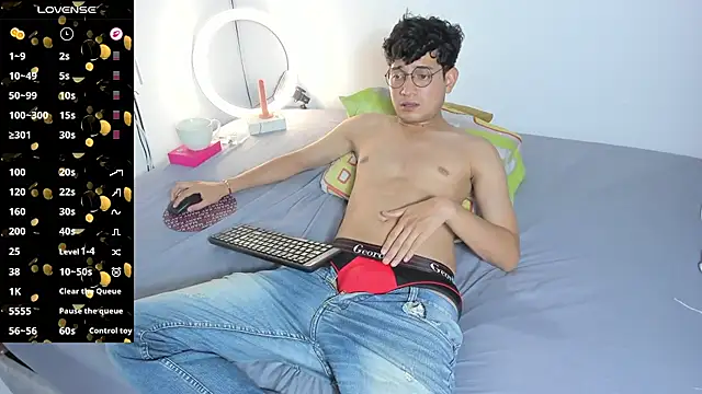 Benjamin_Buster 网络视讯表演
