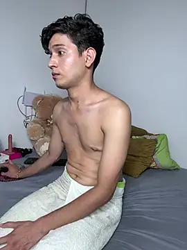 عرض كام Benjamin_Buster