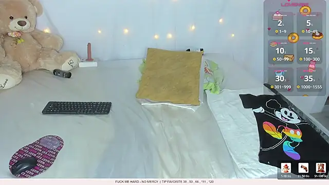 XXX chat uživo modela Benjamin_Buster