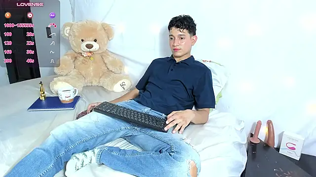 Pertunjukan Kamera Web Benjamin_Buster