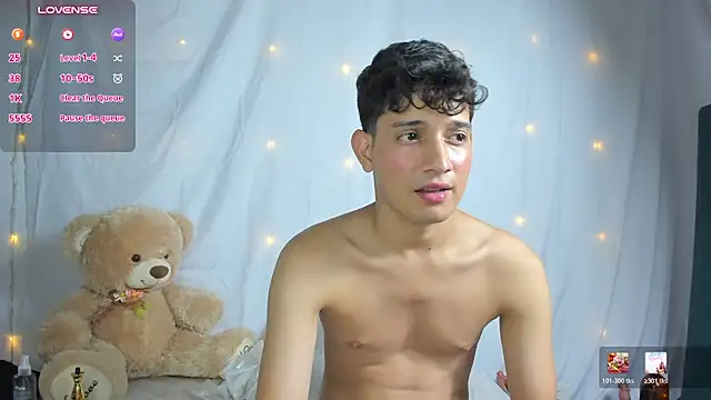 عرض كام Benjamin_Buster