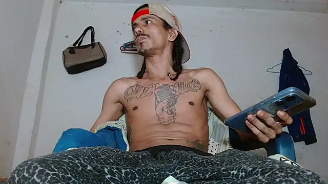 damian_bottom_bigcock: вебкам-шоу
