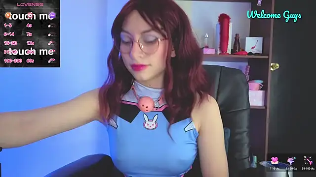 Celeste_Ford_18: διαδικτυακό σόου στην κάμερα