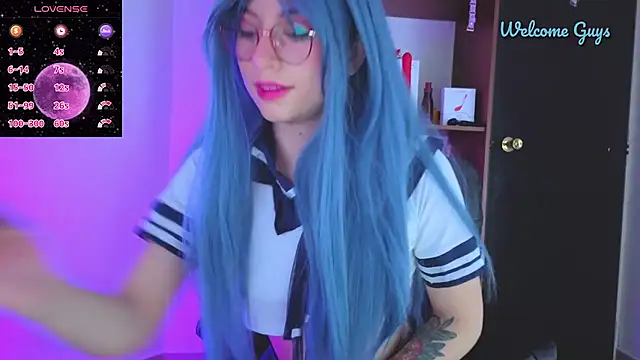 Celeste_Ford_18: διαδικτυακό σόου στην κάμερα