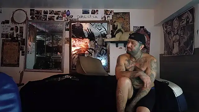 Webkamerová show Azielparallax