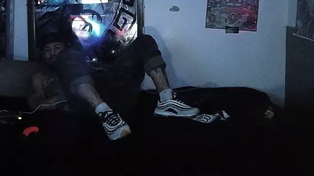 Azielparallax's Webcam Show