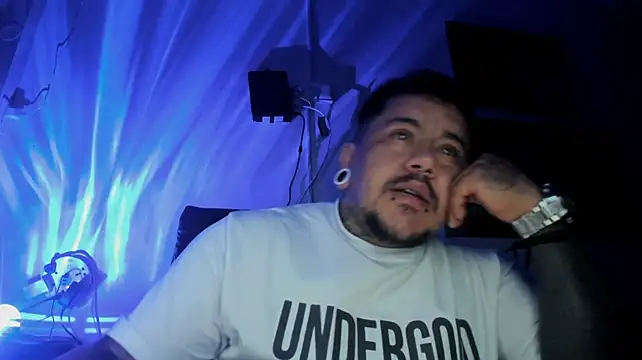 Show modela maximo__russo na web-kameri