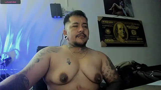 maximo__russon Webbikameraesitys