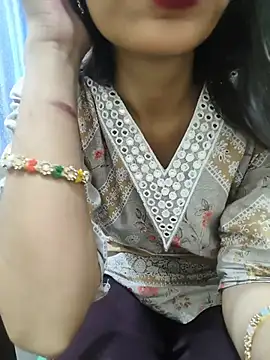 Radhika_gupta9 webcam show