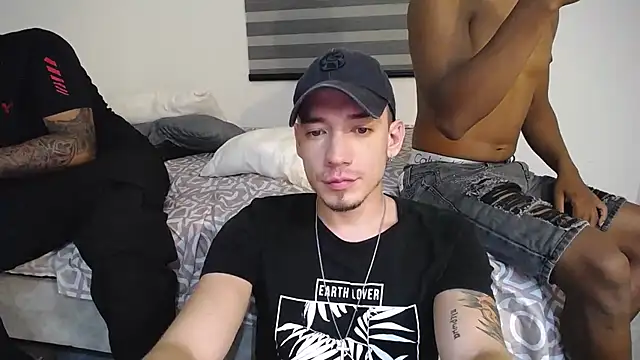 fratguysonline Pertunjukan Webcam