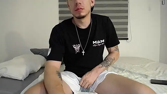 fratguysonline 在線直播表演