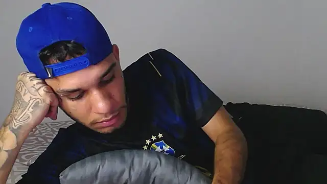 fratguysonline: вебкам-шоу