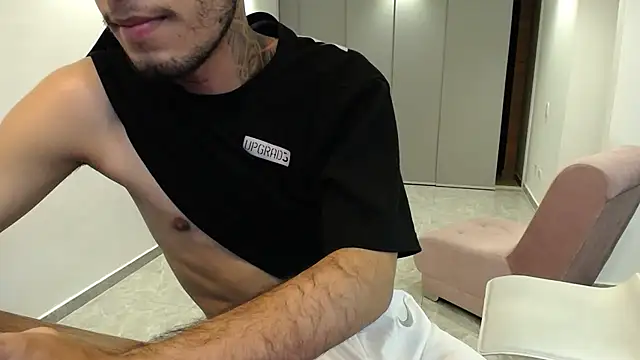 fratguysonline 网络视讯表演