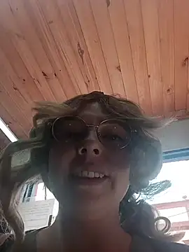 madelaine-のウェブカメラショー