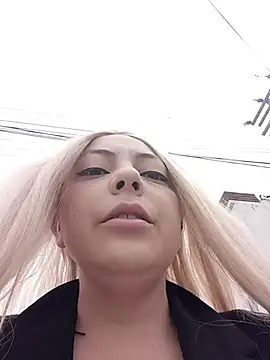 madelaine-'s Webcam Show