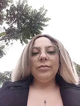 madelaine- webcam show