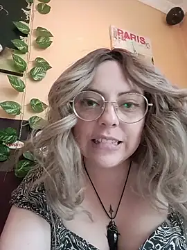 madelaine-n Live XXX chat