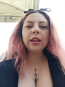madelaine-'s Webcam Show
