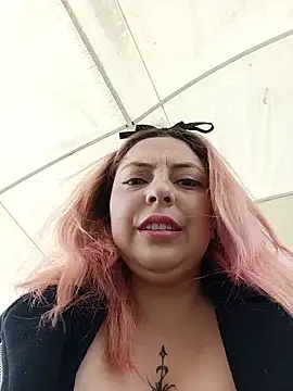 madelaine-'s Webcam Show