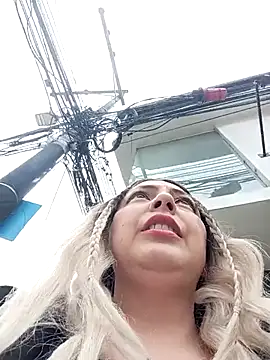 Chat XXX ao vivo de madelaine-
