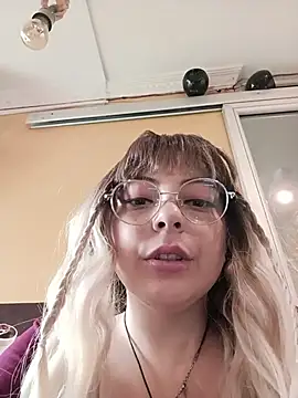 madelaine- Live Chatraum
