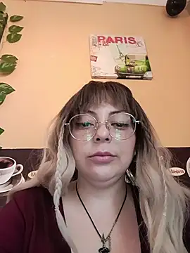 madelaine- Chat Room in diretta