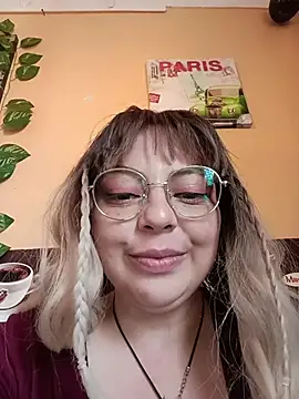 Sala de chat ao vivo de madelaine-