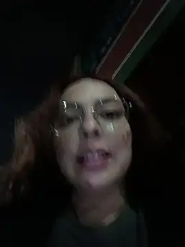 madelaine-'s Live XXX Chat