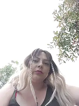 madelaine-'s Webcam Show