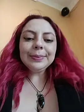 madelaine-'s Live XXX Chat