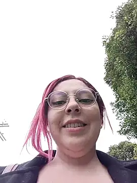 madelaine-'s Live XXX Chat