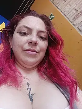 madelaine-'s Live XXX Chat