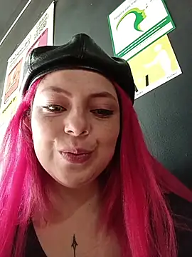 madelaine- Live XXX-chat